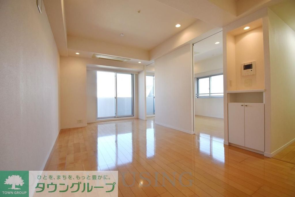 居室・リビング　お問合せは(株)タウンハウジングレジデンス事業部　赤坂店・…