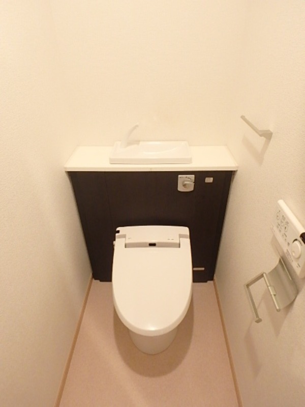 トイレ　図面と現状に相違がある場合には現状を優先