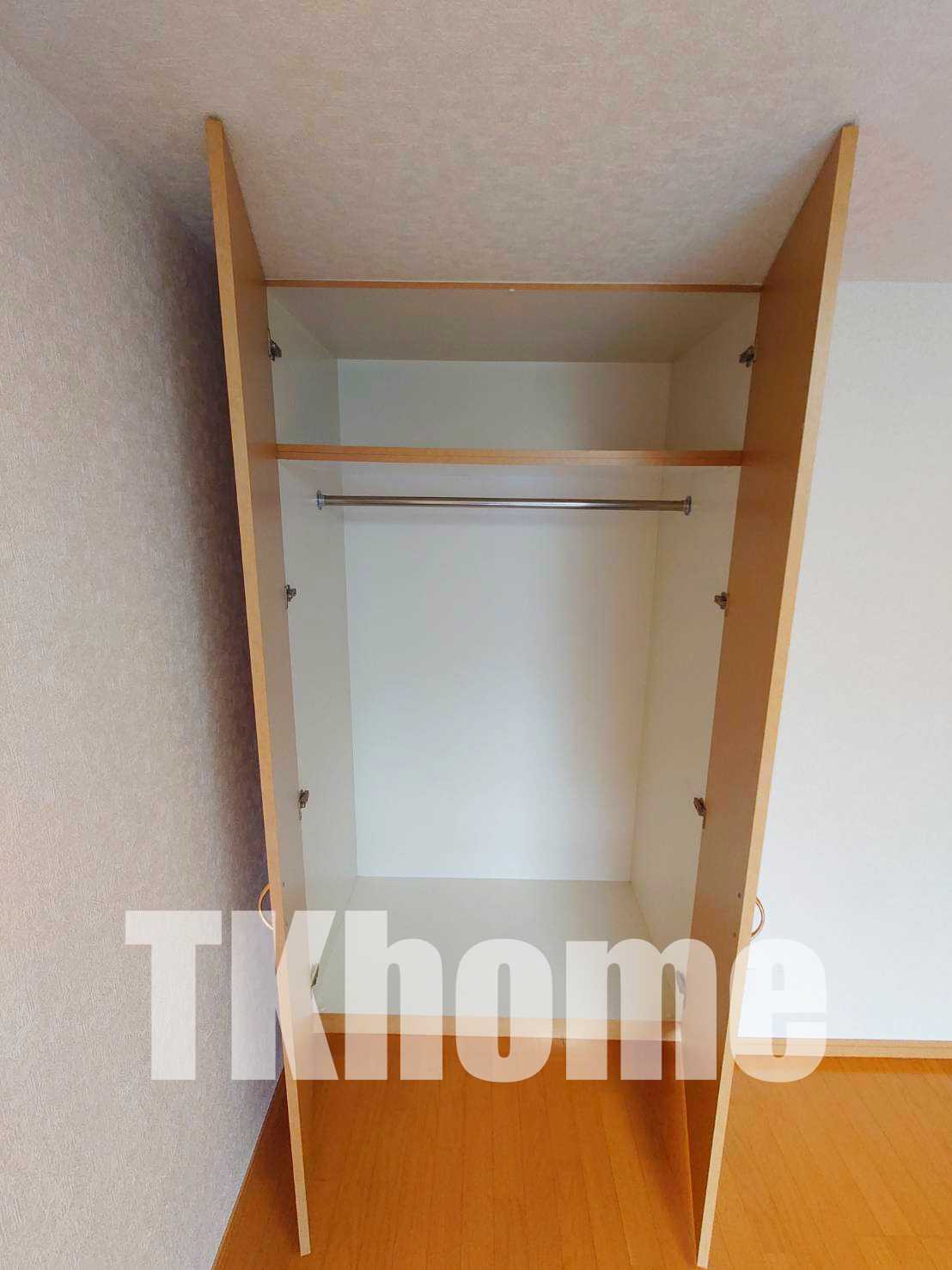 収納　クローゼット（同マンション別室・参考写真）