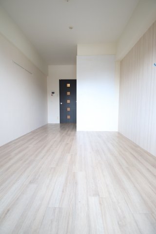 居室・リビング　こちらのリビングで趣味の時間をお楽しみください