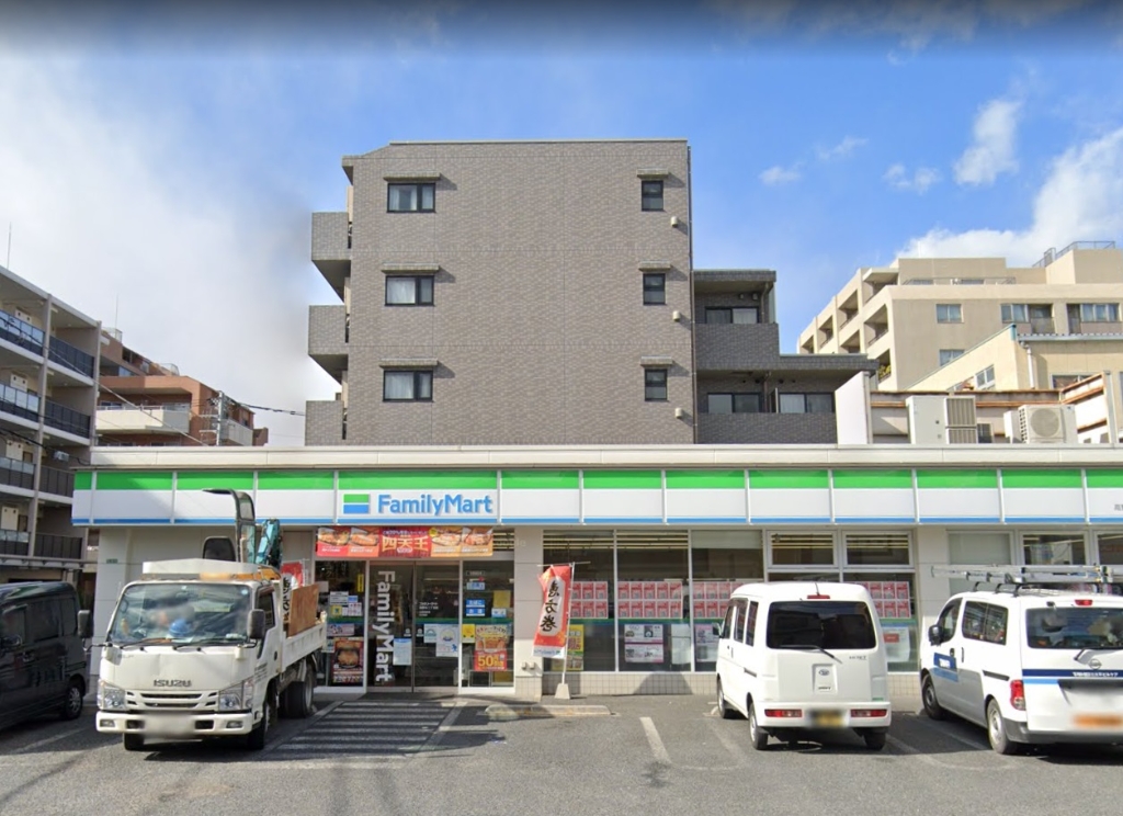 コンビニ　ファミリーマート 高野台二丁目店（コンビニ）まで271m