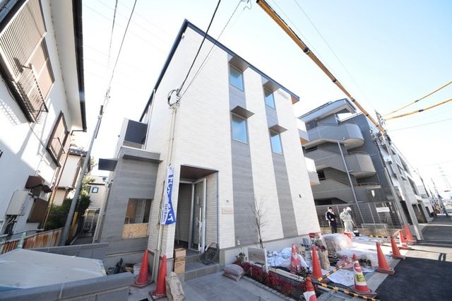 エントランス　★お部屋探しは株式会社タウンハウジング東京まで★