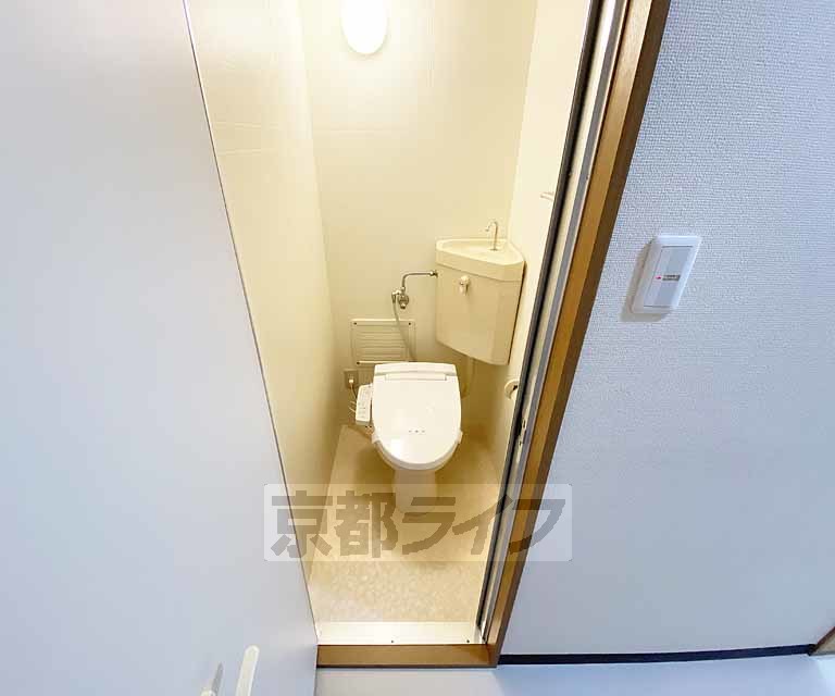 トイレ　清潔感あるトイレです。