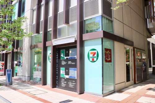 コンビニ　セブンイレブン 月島駅前店（コンビニ）まで428m