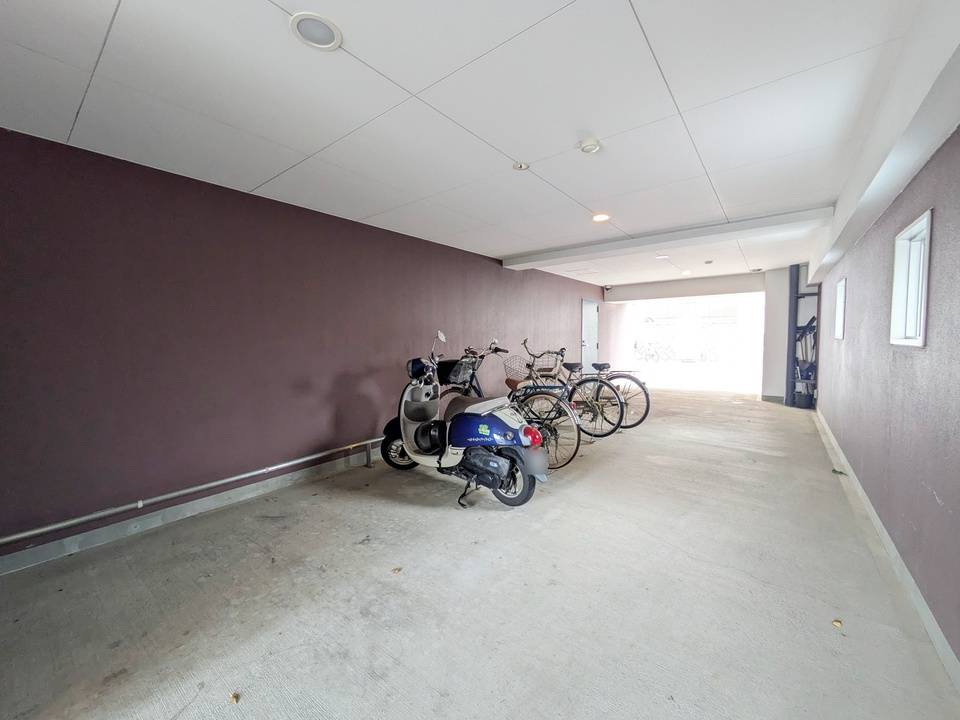 駐車場　駐輪場
