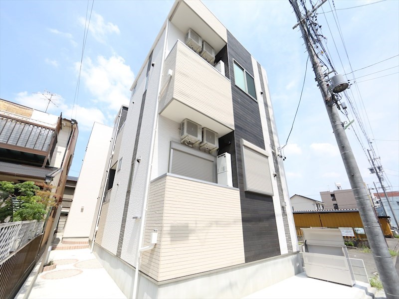 建物外観　外観　デザイナーズ　光インターネット無料