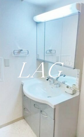 洗面設備　独立洗面台です。