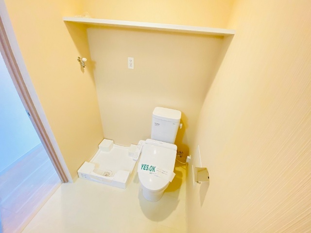 トイレ　同一建物内５０５号室内装写真転載