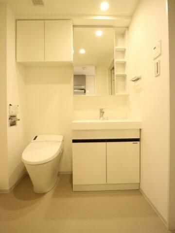 トイレ　コンパクトで使いやすいトイレです