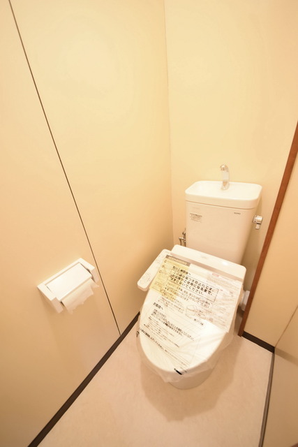 トイレ　★癒しの空間です★～別号室参考写真～