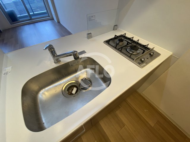 キッチン　プレサンス梅田東クォーレ　2口ガスシステムキッチン