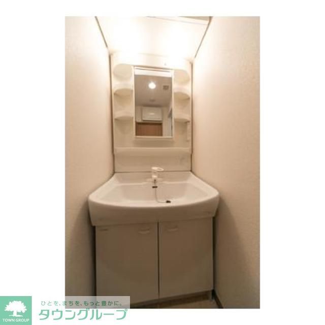 洗面設備　※写真は同タイプ住戸です。