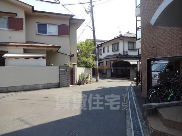 コンビニ　ファミリーマート　豊中本町（コンビニ）まで247m