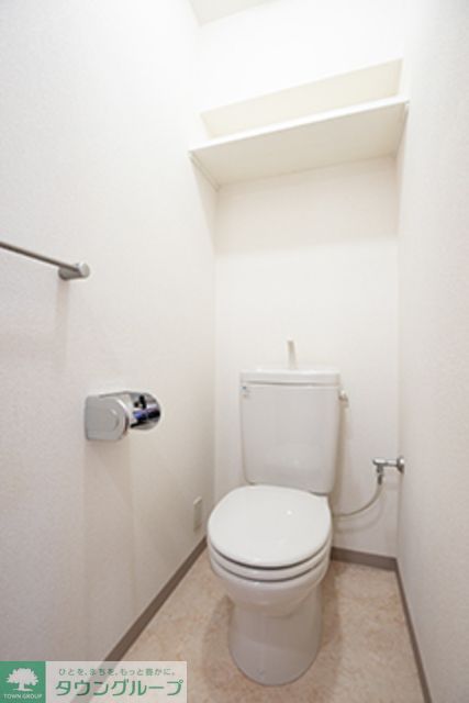 トイレ　※写真は同タイプ住戸です。