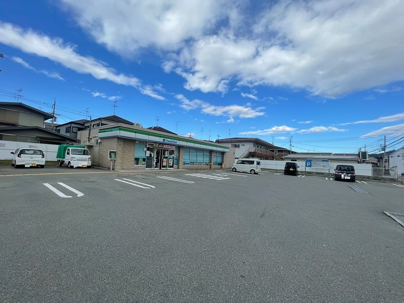コンビニ　ファミリーマート 河内長野錦町店（コンビニ）まで589m