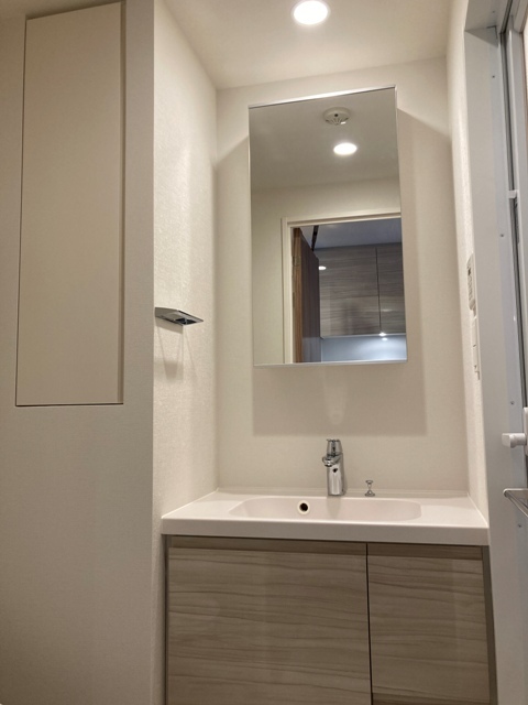 洗面設備　※写真は同タイプ住戸です。