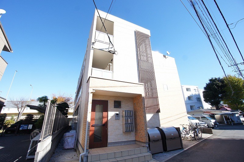 建物外観　シンプルモダンな素敵な外観の建物です。