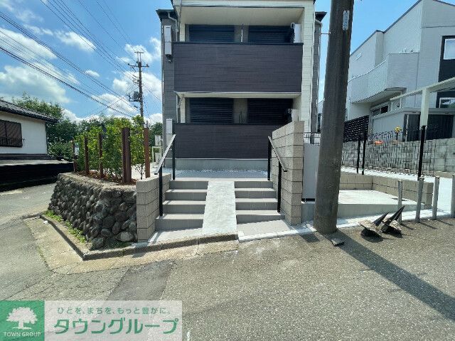 エントランス　★お問い合わせはタウンハウジングまで★