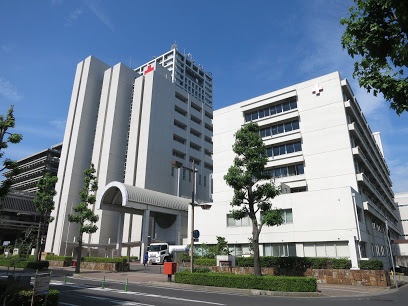 病院　高松赤十字病院（病院）まで589m