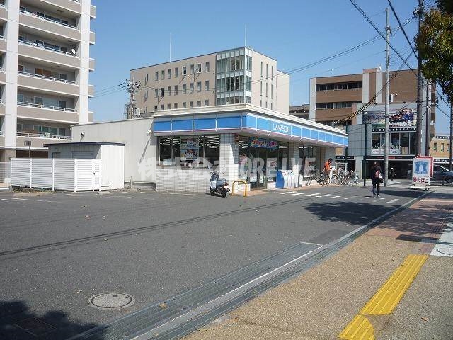 コンビニ　ローソン草津大路二丁目店（コンビニ）まで110m
