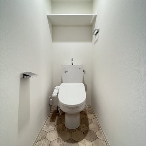トイレ　同仕様タイプです