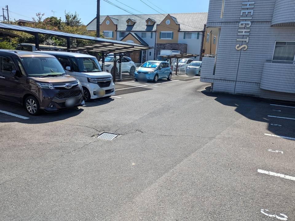 駐車場　駐車場