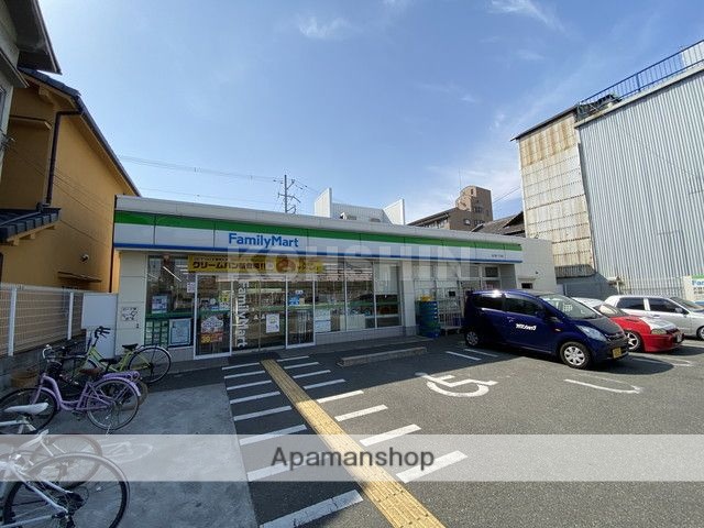 コンビニ　ファミリーマート（コンビニ）まで482m