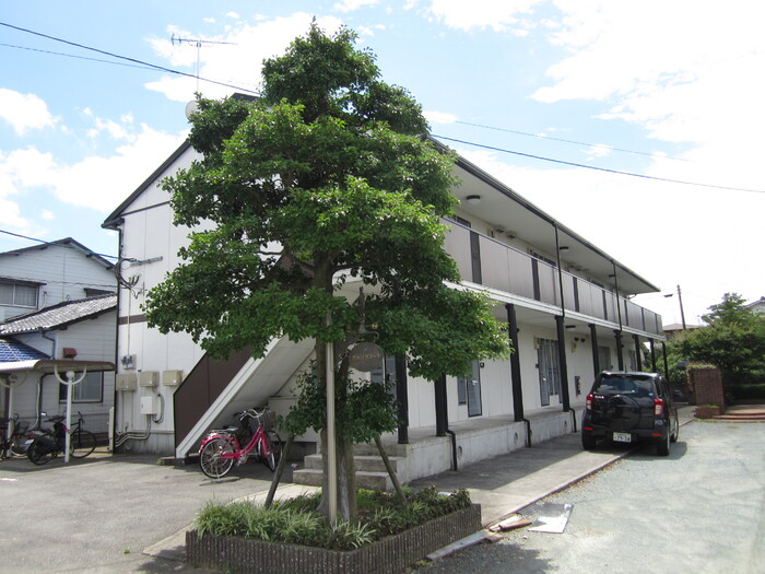 建物外観　外観は落ち着いています