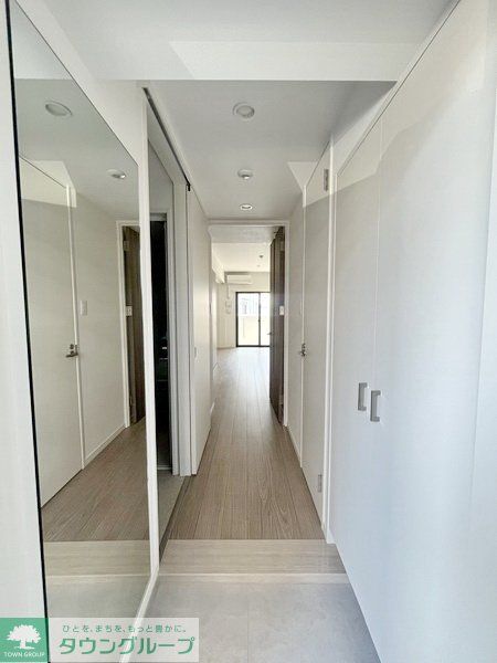 玄関　※同マンション別部屋写真です。