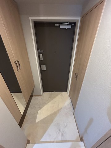 玄関　収納もある玄関です