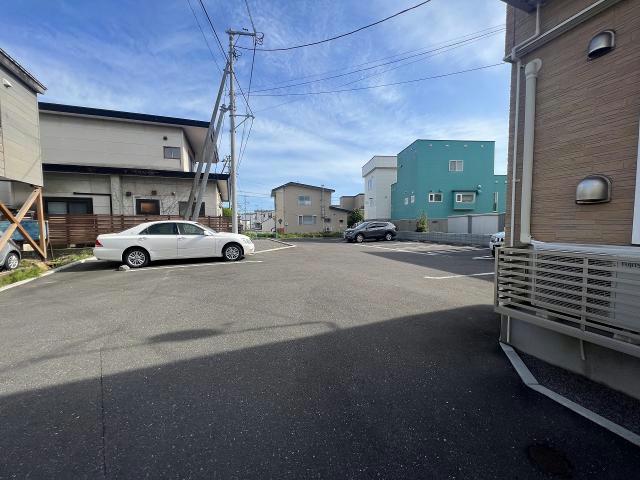 駐車場　駐車場
