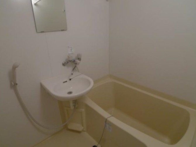 洗面設備　※別部屋の参考写真です。