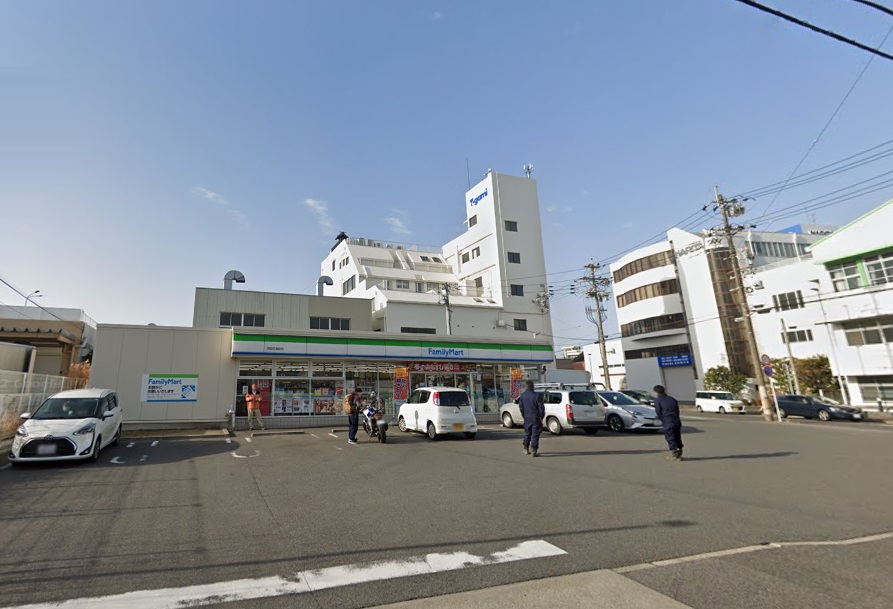 コンビニ　ファミリーマート 熱田花表町店（コンビニ）まで160m