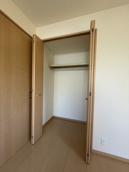 収納　※別部屋の写真です