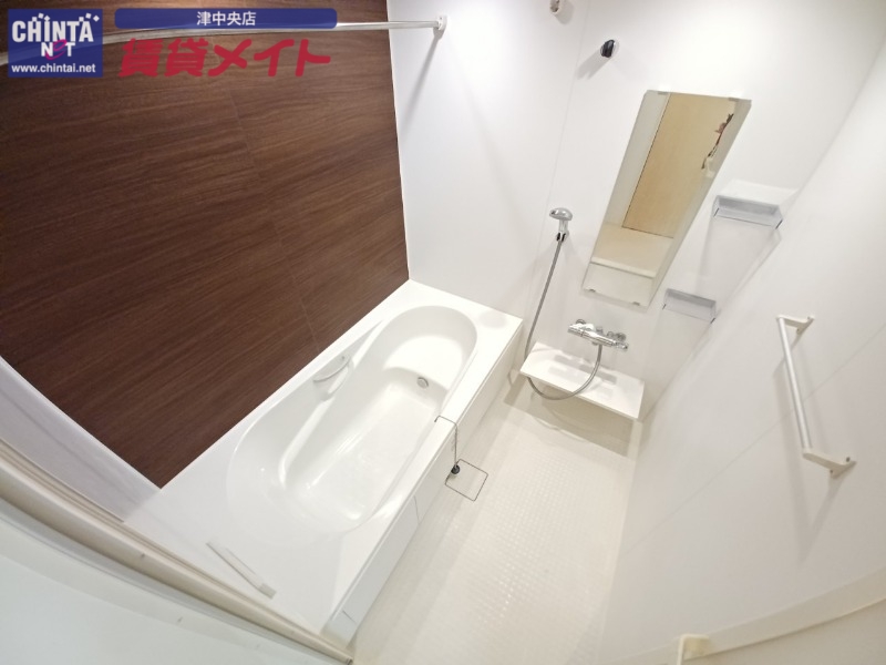 バス・シャワールーム　同タイプの部屋写真です