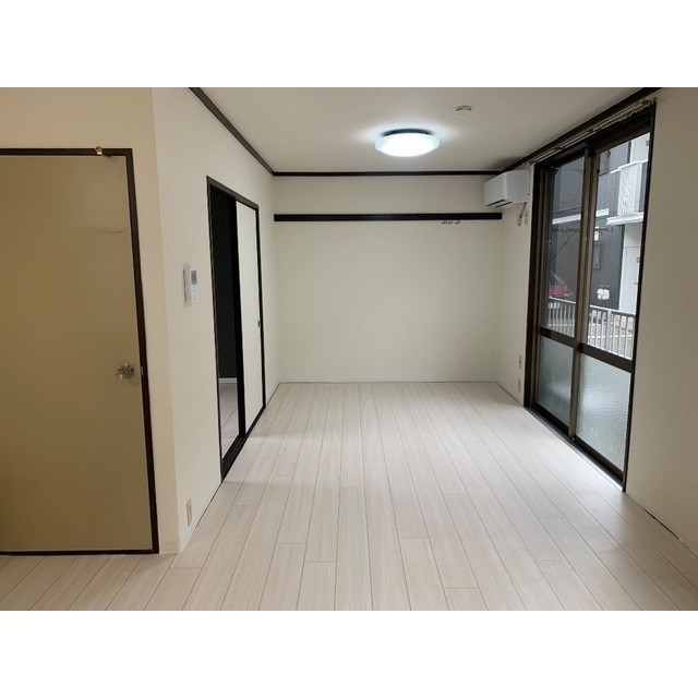 居室・リビング　別部屋参考写真