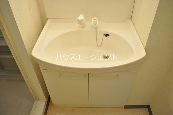 洗面設備　洗面台です※参考画像