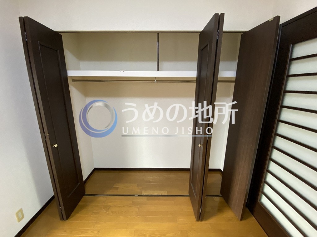 収納　洋室収納