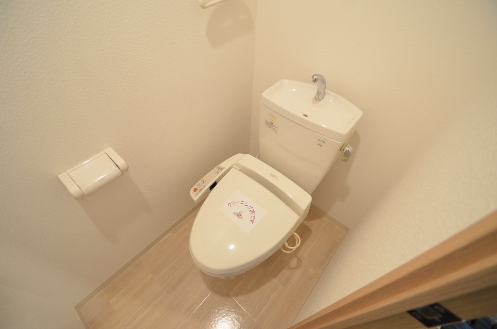 トイレ　シャワー付トイレ