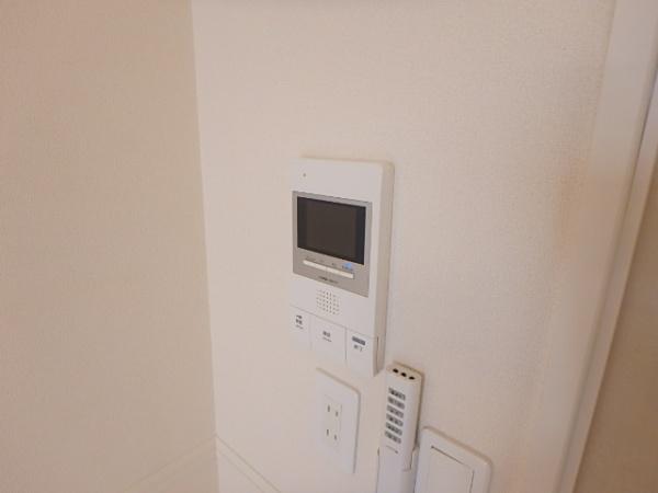 セキュリティ　突然の来訪でも顔が見えると安心ですね☆