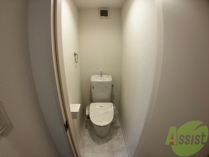 トイレ　トイレはウォシュレット機能付き。シャワートイレは日本の宝。