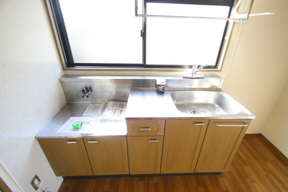 キッチン　※別部屋の写真です