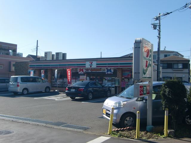 コンビニ　セブンイレブン（コンビニ）まで180m