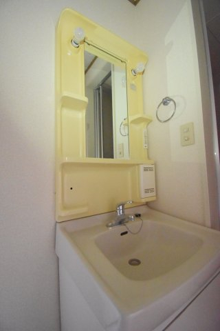 洗面設備　※他部屋参照※