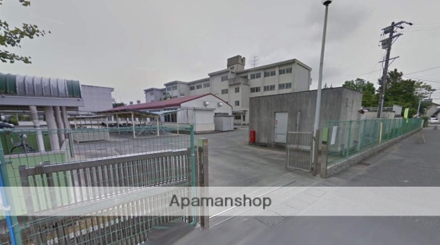 中学校　周南中学校（中学校）まで1960m