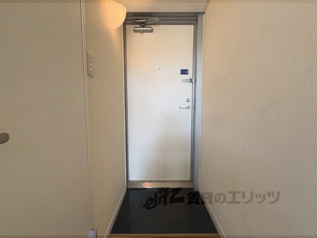 レオパレスエスパシオ21Bの玄関写真