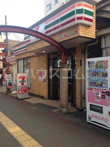 コンビニ　セブン-イレブン 京急ＳＴ穴守稲荷店（コンビニ）まで742m