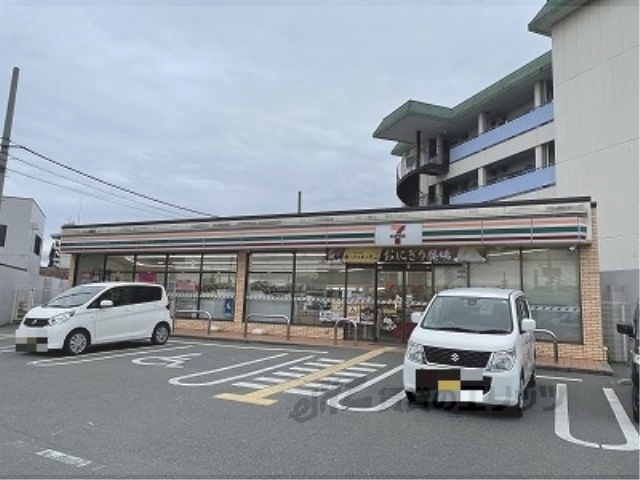 コンビニ　セブンイレブン高田三倉堂南店（コンビニ）まで1500m