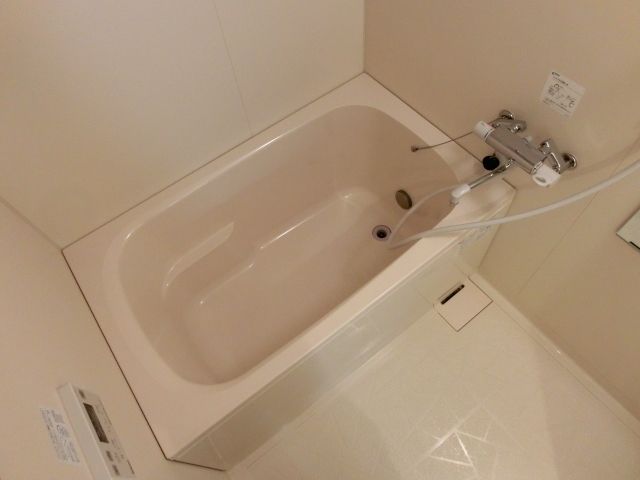 バス・シャワールーム　追焚　浴室乾燥機