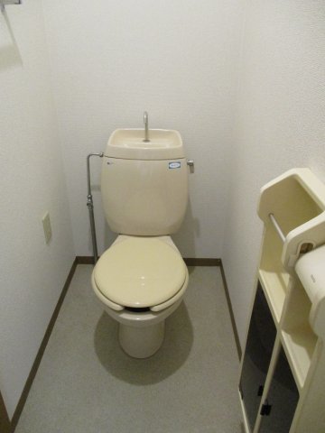 トイレ　コンパクトで使いやすいトイレです